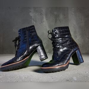 Naturalizer Callie Ankle Boots Womens 8.5 Black Croc Embossed Leather Lace Up